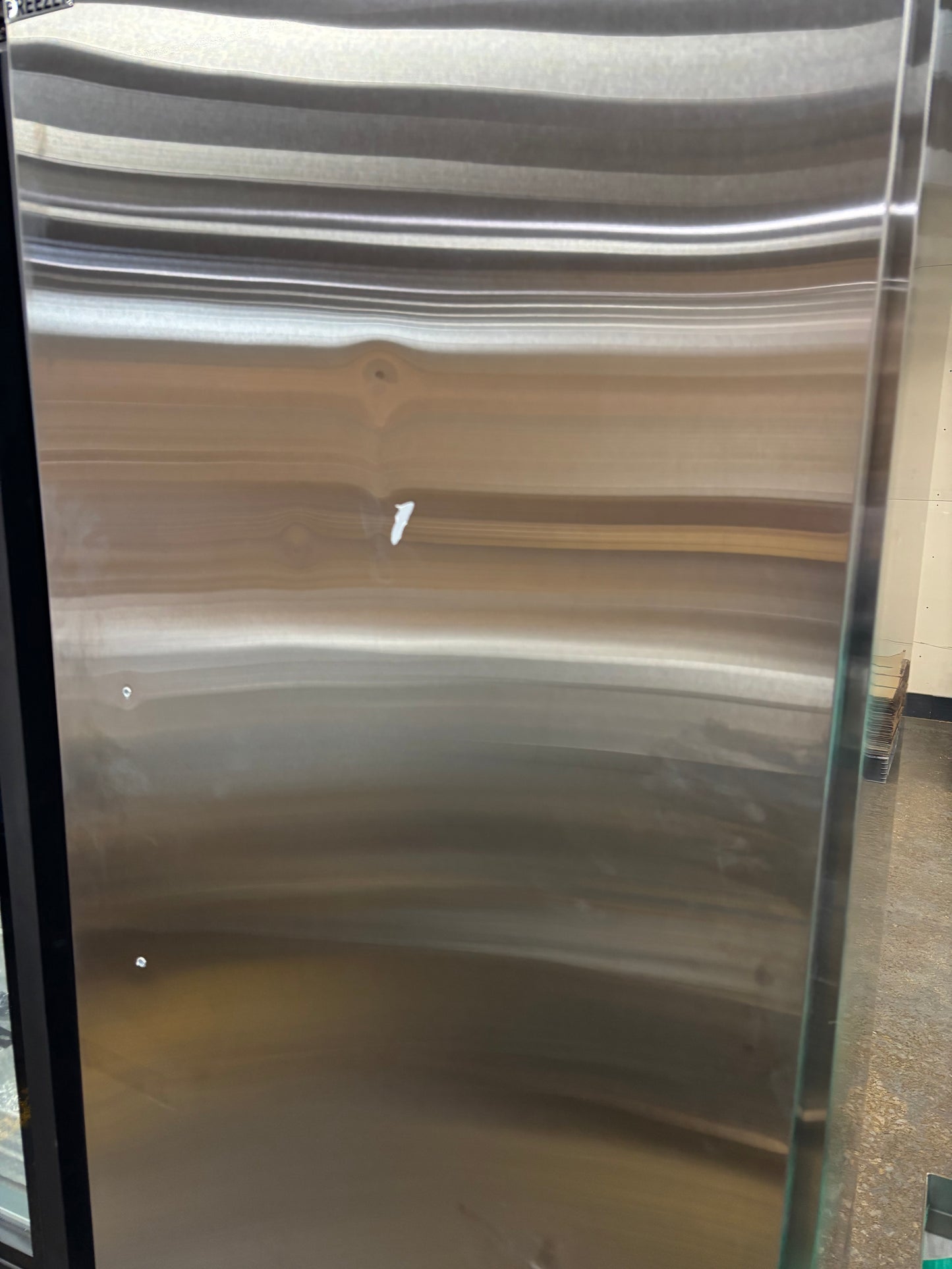 New Ikon IBF-27 Reach-In Freezer – 27” Single Door Commercial Upright Freezer – 17.8 Cu. Ft.- Scratch and Dent