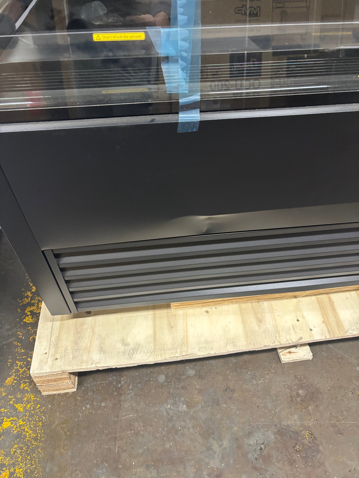 Kool-It KOM-48-ss  Open Air Merchandiser – 48” Refrigerated Display Case – Grab & Go Cooler