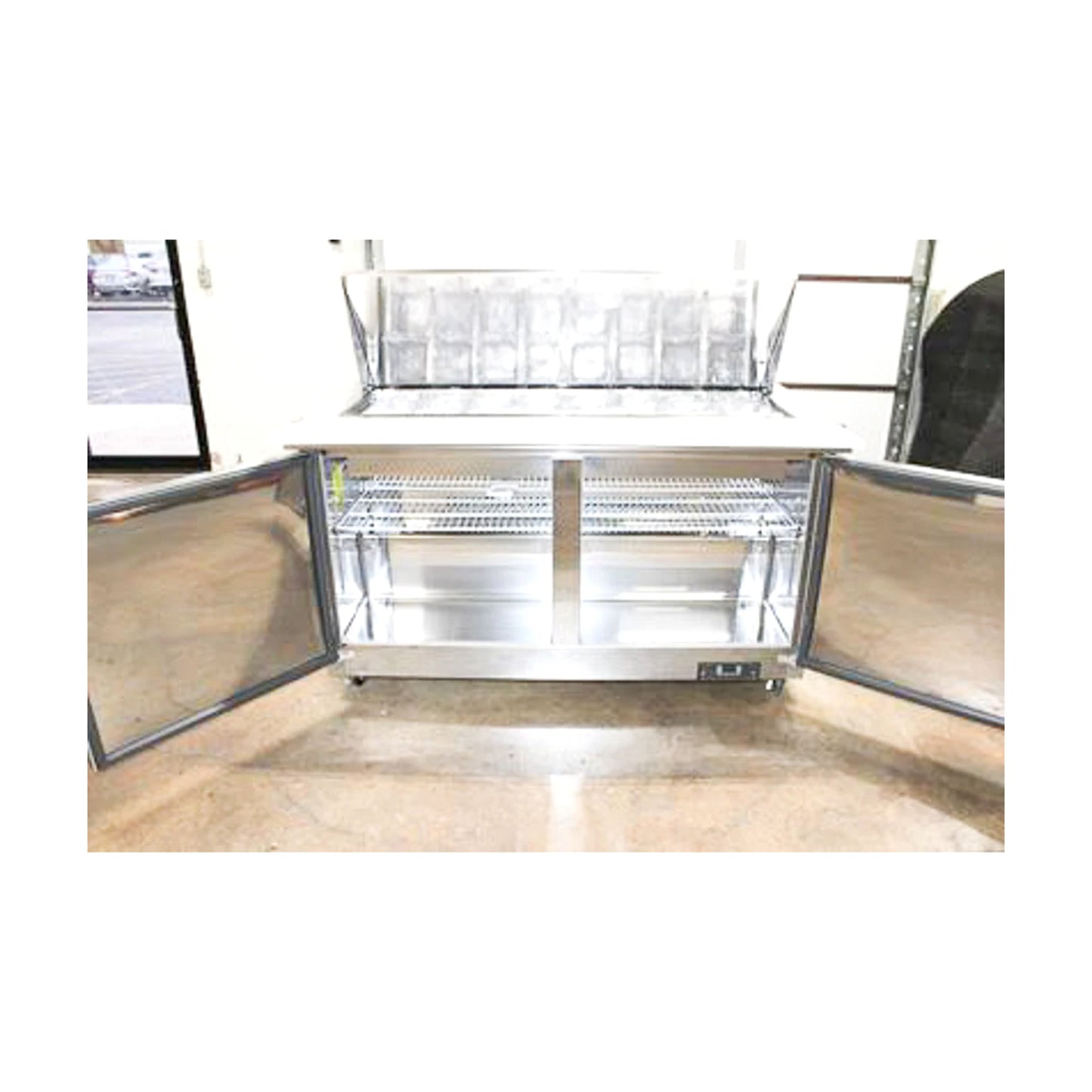 Polar PSP61M Mega-Top Sandwich Prep Table – 61″ Commercial Refrigerated Worktop